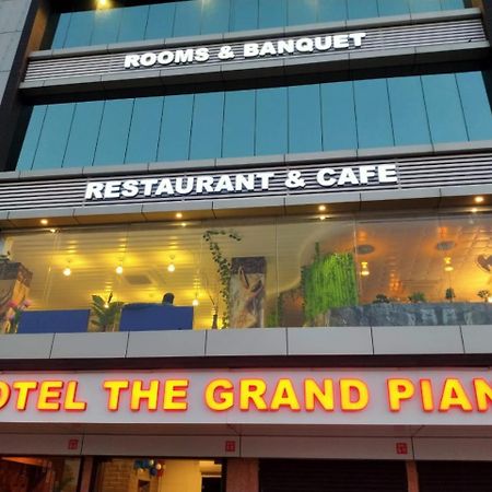 Hotel The Grand Piano - Best Business Hotel In Patan Exteriér fotografie