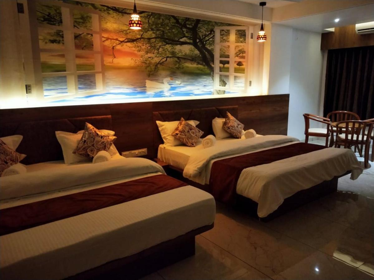 Hotel The Grand Piano - Best Business Hotel In Patan Exteriér fotografie