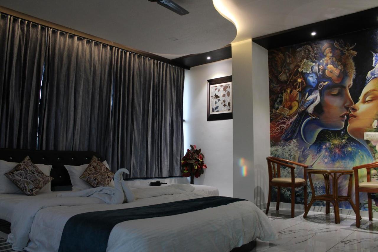 Hotel The Grand Piano - Best Business Hotel In Patan Exteriér fotografie